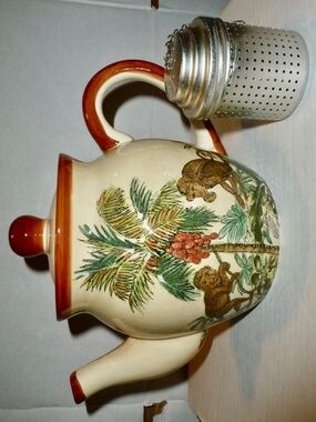 Maxcera Monkeys in the Coconut Tree 6 Cup Ceramic Tea Pot & Aluminum Tea Infuser